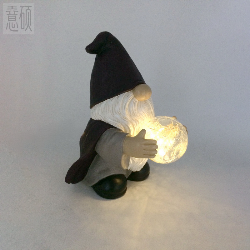 Resin Wizard Gnome Figurine Solar LED Light