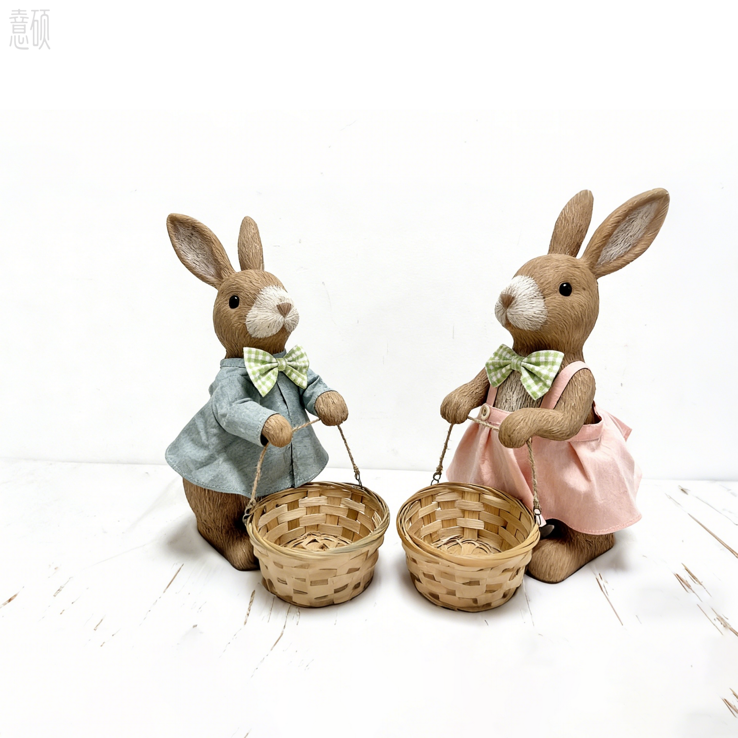 Decorative Resin Rabbit Figurines with Detail Dresses
